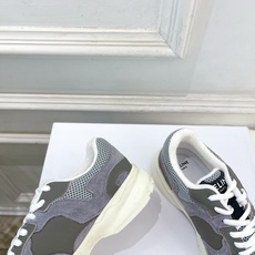 CELINE | 赛琳 26𝐬𝐬 💛2026春夏新品 凯旋门RUNNER厚底休闲运动鞋 上新! 🔜BS 这一季的赛 CELINE | 赛琳 26𝐬𝐬 💛2026春夏新品 凯旋门RUNNER厚底休闲运动鞋 上新! 🔜BS 这一季的赛