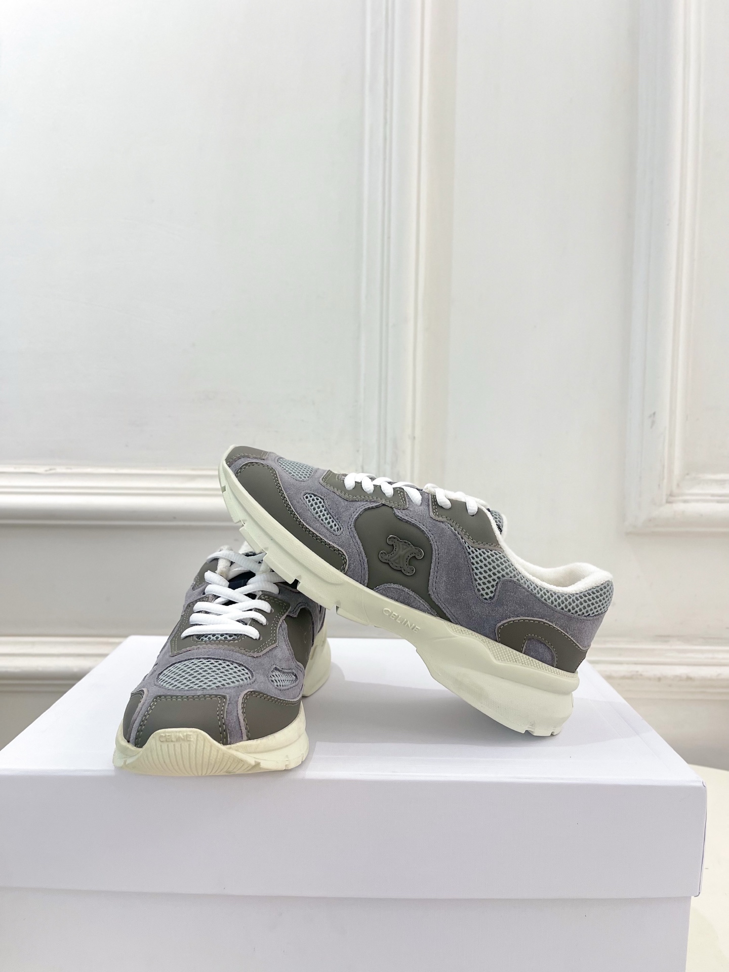 CELINE | 赛琳 26𝐬𝐬 💛2026春夏新品 凯旋门RUNNER厚底休闲运动鞋 上新! 🔜BS 这一季的赛 CELINE | 赛琳 26𝐬𝐬 💛2026春夏新品 凯旋门RUNNER厚底休闲运动鞋 上新! 🔜BS 这一季的赛