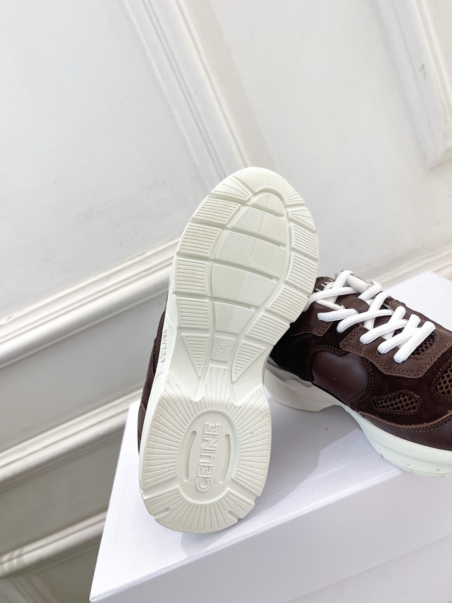 CELINE | 赛琳 26𝐬𝐬 💛2026春夏新品 凯旋门RUNNER厚底休闲运动鞋 上新! 🔜BS 这一季的赛 CELINE | 赛琳 26𝐬𝐬 💛2026春夏新品 凯旋门RUNNER厚底休闲运动鞋 上新! 🔜BS 这一季的赛
