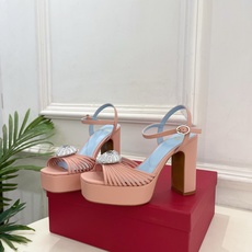 Valentino 华伦天奴 26𝐬𝐬 2026ss春夏新品 VT爱心钻扣细带高跟防水台凉鞋 上新☑️ ———————— Valentino 华伦天奴 26𝐬𝐬 2026ss春夏新品 VT爱心钻扣细带高跟防水台凉鞋 上新☑️ ————————