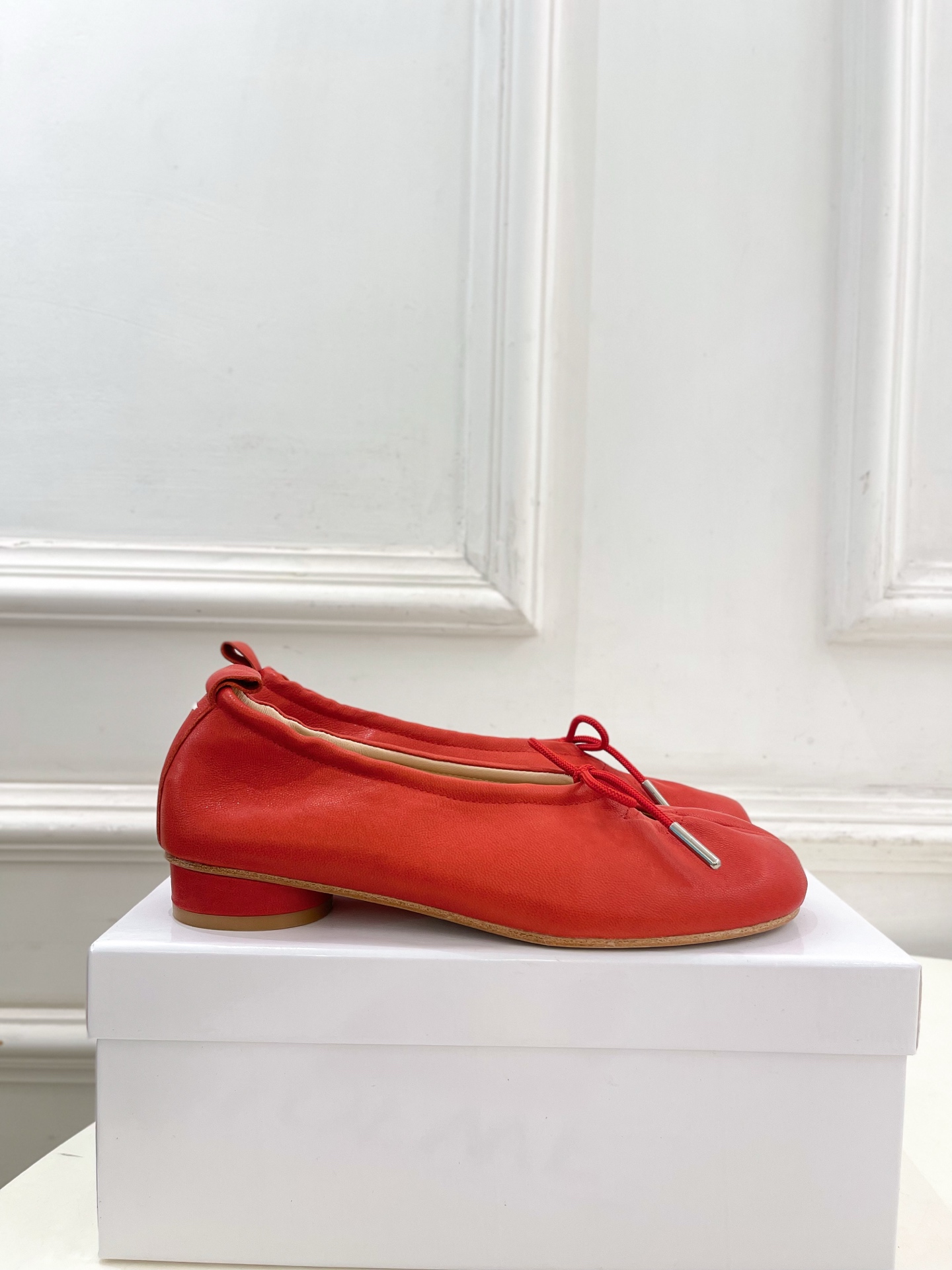 Maison Margiela· 马吉拉26𝐬𝐬 2026春夏新品MM6 蝴蝶结芭蕾舞鞋分趾单鞋———————— MM Maison Margiela· 马吉拉26𝐬𝐬 2026春夏新品MM6 蝴蝶结芭蕾舞鞋分趾单鞋———————— MM