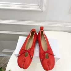 Maison Margiela· 马吉拉26𝐬𝐬 2026春夏新品MM6 蝴蝶结芭蕾舞鞋分趾单鞋———————— MM Maison Margiela· 马吉拉26𝐬𝐬 2026春夏新品MM6 蝴蝶结芭蕾舞鞋分趾单鞋———————— MM