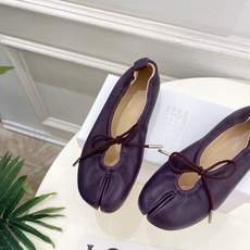 Maison Margiela· 马吉拉26𝐬𝐬 2026春夏新品MM6 蝴蝶结芭蕾舞鞋分趾单鞋———————— MM Maison Margiela· 马吉拉26𝐬𝐬 2026春夏新品MM6 蝴蝶结芭蕾舞鞋分趾单鞋———————— MM