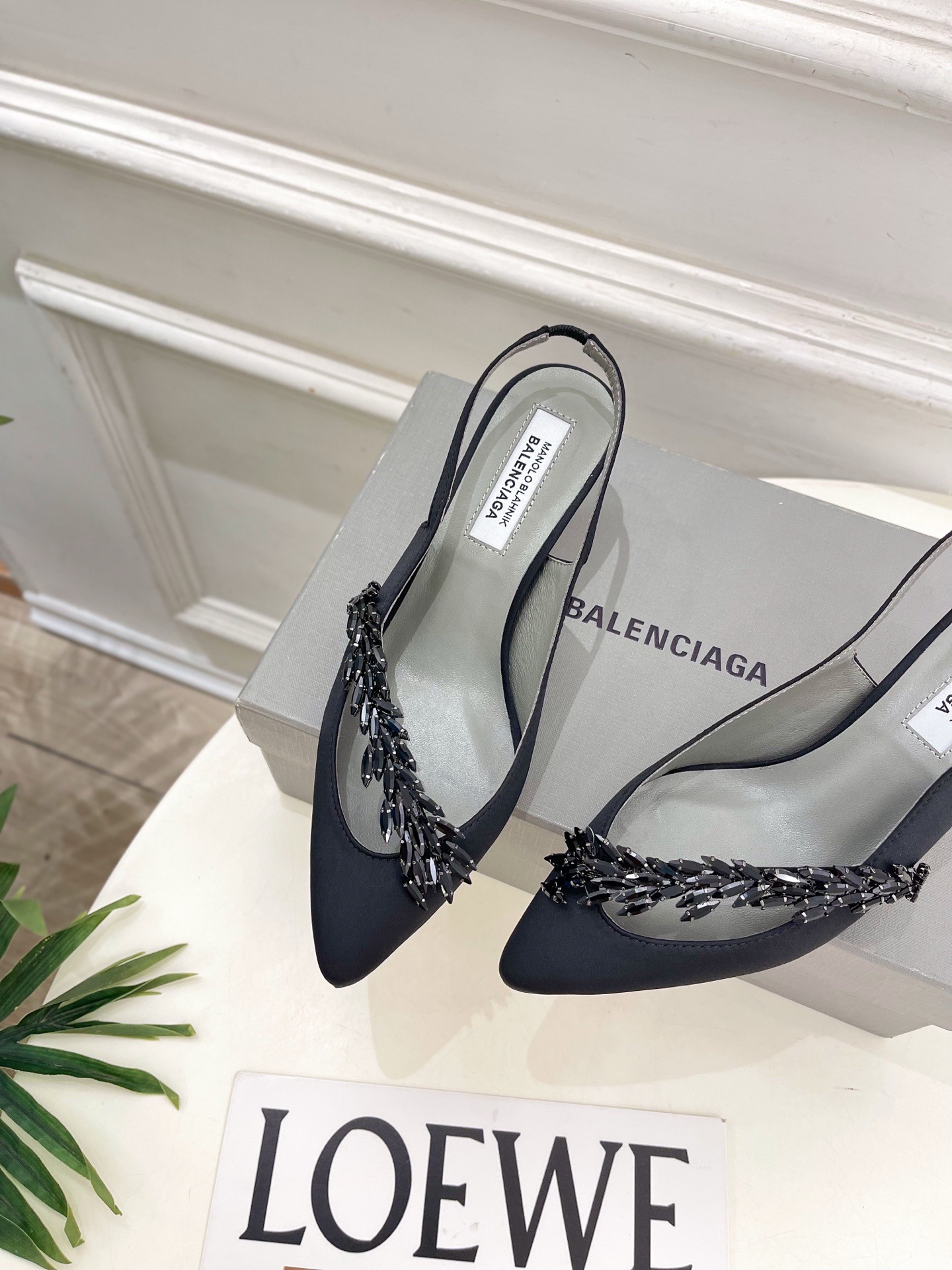 Balenciaga | 巴黎世家 26𝐬𝐬 ⭐️2026春夏新品 Balenciaga x Manolo Blah Balenciaga | 巴黎世家 26𝐬𝐬 ⭐️2026春夏新品 Balenciaga x Manolo Blah