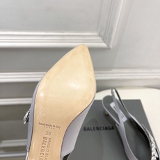Balenciaga | 巴黎世家 26𝐬𝐬 ⭐️2026春夏新品 Balenciaga x Manolo Blah Balenciaga | 巴黎世家 26𝐬𝐬 ⭐️2026春夏新品 Balenciaga x Manolo Blah