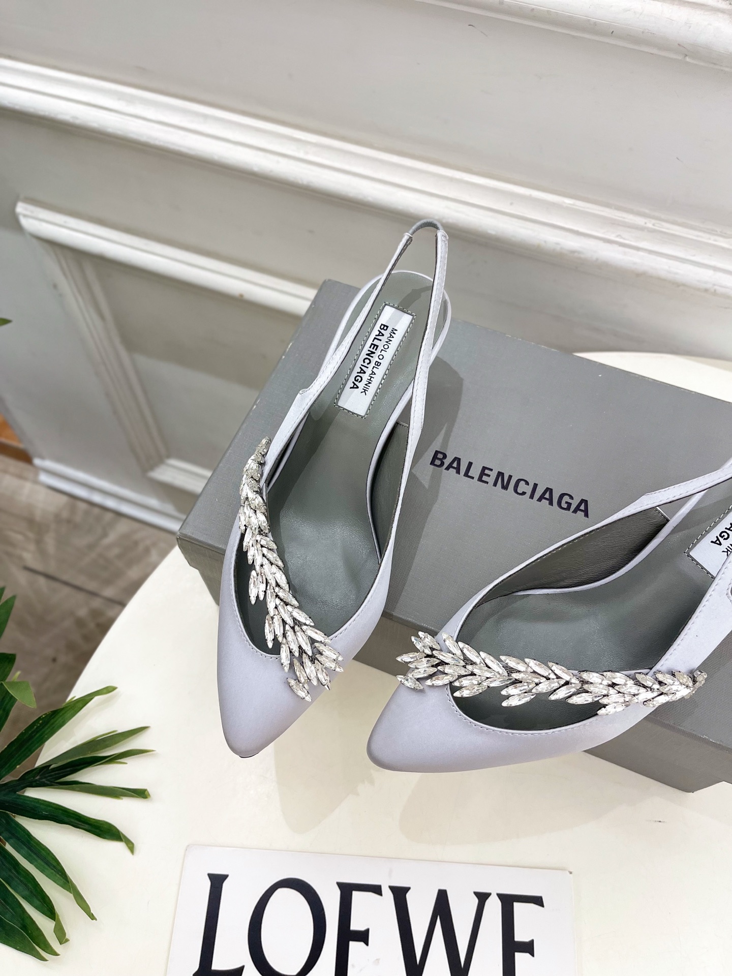 Balenciaga | 巴黎世家 26𝐬𝐬 ⭐️2026春夏新品 Balenciaga x Manolo Blah Balenciaga | 巴黎世家 26𝐬𝐬 ⭐️2026春夏新品 Balenciaga x Manolo Blah