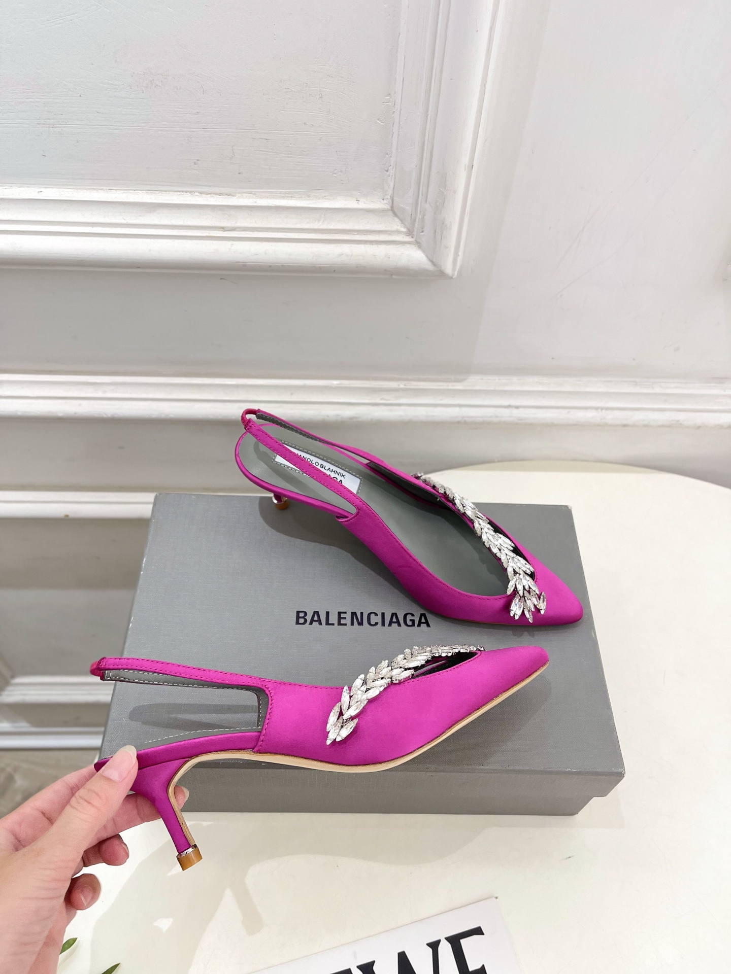 Balenciaga | 巴黎世家 26𝐬𝐬 ⭐️2026春夏新品 Balenciaga x Manolo Blah Balenciaga | 巴黎世家 26𝐬𝐬 ⭐️2026春夏新品 Balenciaga x Manolo Blah
