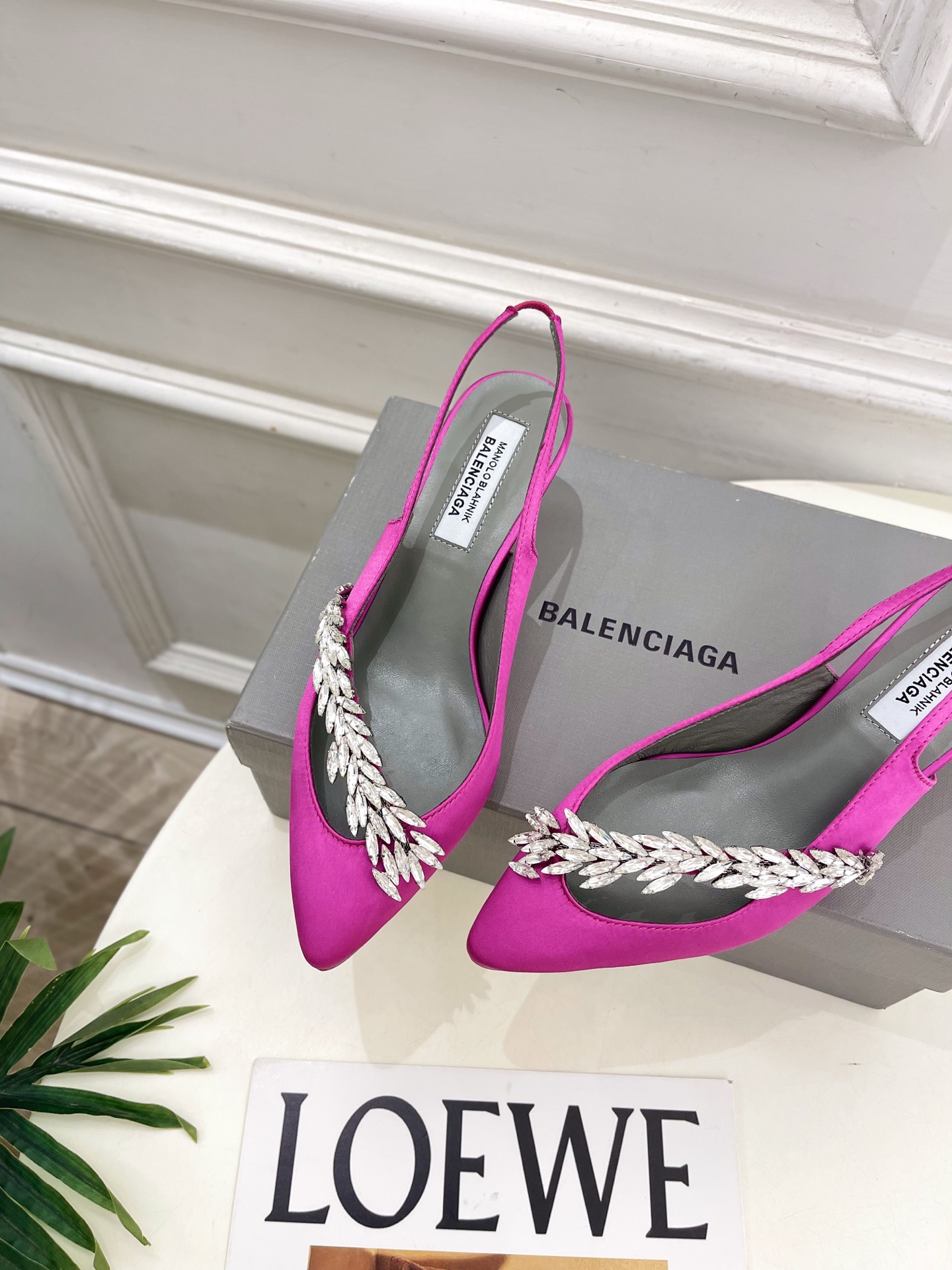 Balenciaga | 巴黎世家 26𝐬𝐬 ⭐️2026春夏新品 Balenciaga x Manolo Blah Balenciaga | 巴黎世家 26𝐬𝐬 ⭐️2026春夏新品 Balenciaga x Manolo Blah