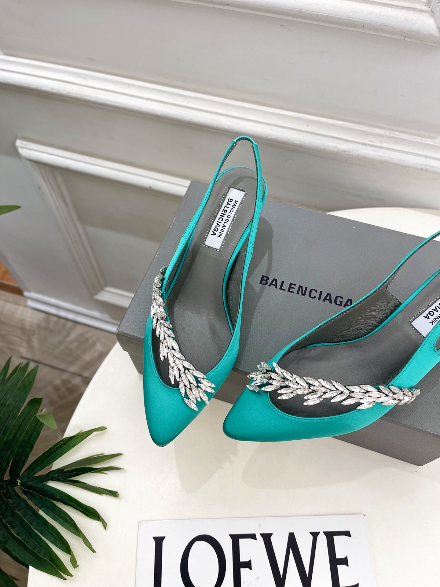 Balenciaga | 巴黎世家 26𝐬𝐬 ⭐️2026春夏新品 Balenciaga x Manolo Blah Balenciaga | 巴黎世家 26𝐬𝐬 ⭐️2026春夏新品 Balenciaga x Manolo Blah