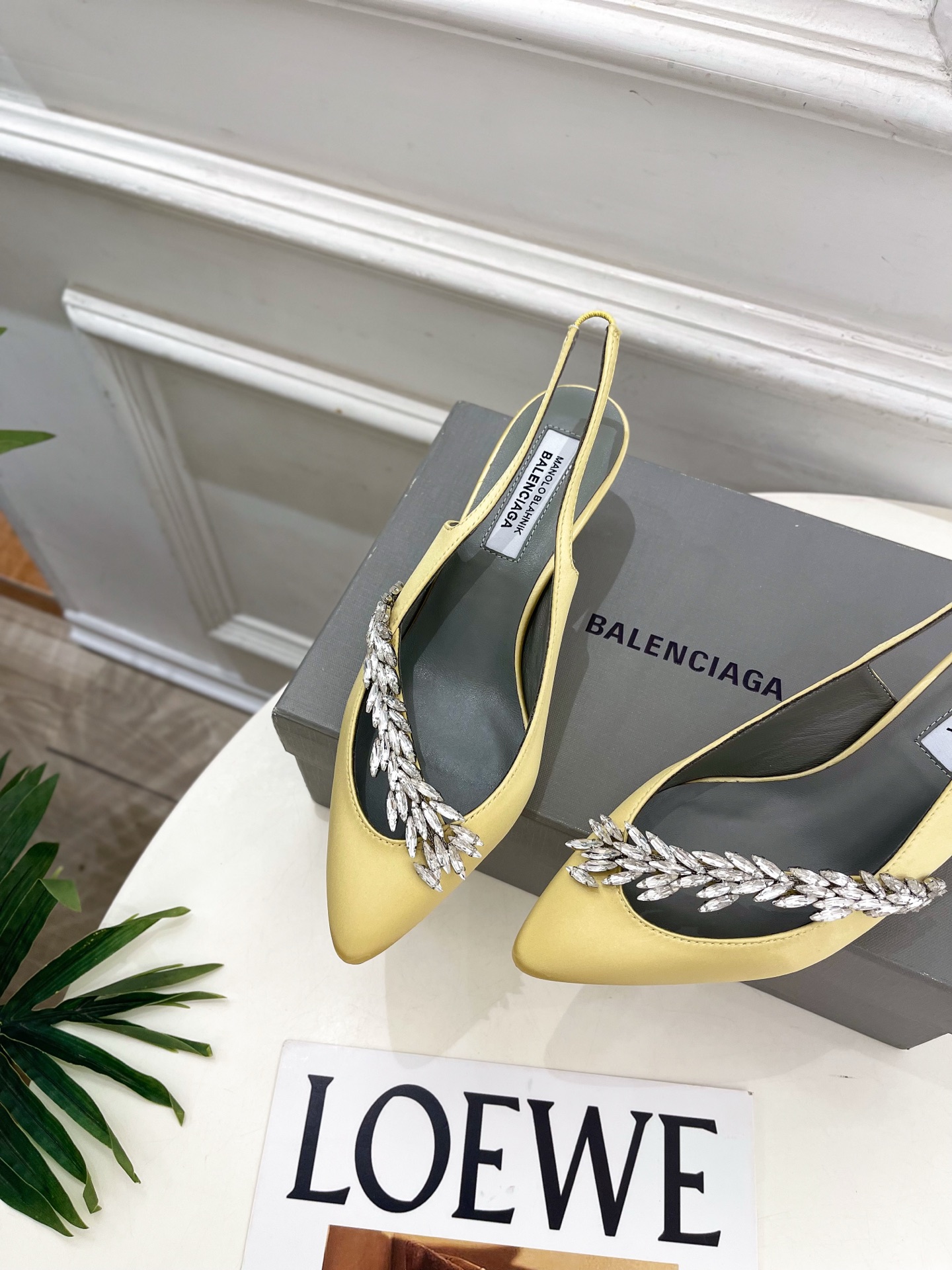 Balenciaga | 巴黎世家 26𝐬𝐬 ⭐️2026春夏新品 Balenciaga x Manolo Blah Balenciaga | 巴黎世家 26𝐬𝐬 ⭐️2026春夏新品 Balenciaga x Manolo Blah