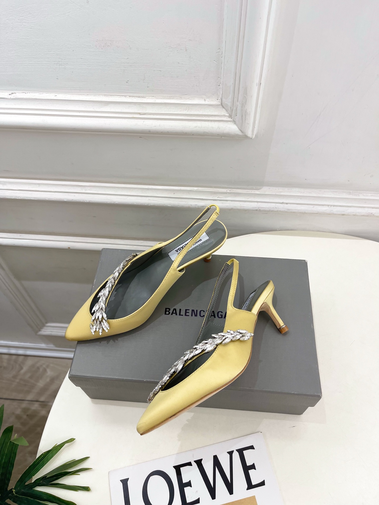 Balenciaga | 巴黎世家 26𝐬𝐬 ⭐️2026春夏新品 Balenciaga x Manolo Blah Balenciaga | 巴黎世家 26𝐬𝐬 ⭐️2026春夏新品 Balenciaga x Manolo Blah