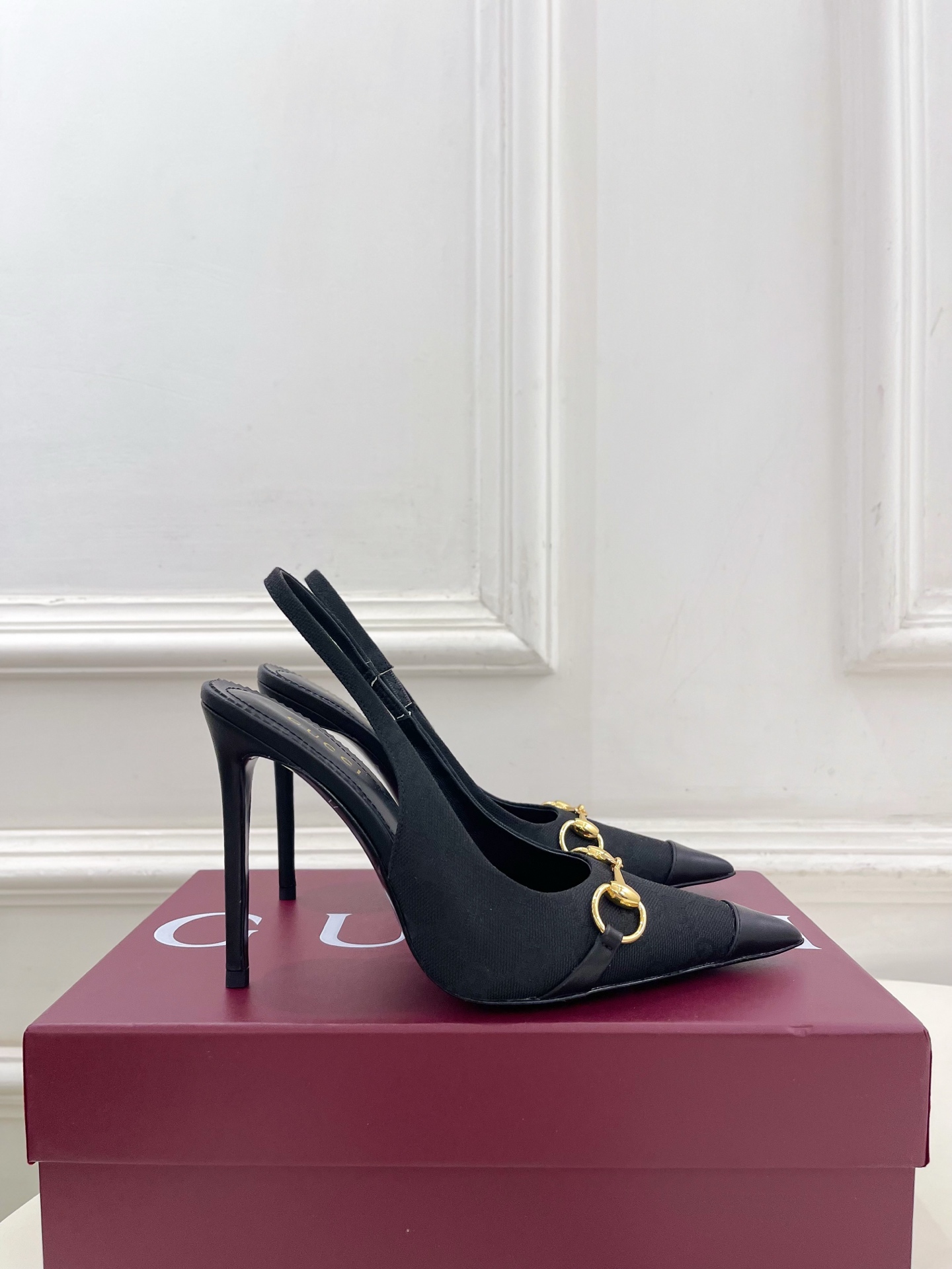 Gucci Sandals