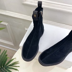 CELINE | 赛琳 26𝐬𝐬 💛2026秋冬新品 凯旋门复古侧拉链平底短靴上新! 🔜BS 这一季的赛琳真的是开 CELINE | 赛琳 26𝐬𝐬 💛2026秋冬新品 凯旋门复古侧拉链平底短靴上新! 🔜BS 这一季的赛琳真的是开