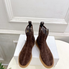 CELINE | 赛琳 26𝐬𝐬 💛2026秋冬新品 凯旋门复古侧拉链平底短靴上新! 🔜BS 这一季的赛琳真的是开 CELINE | 赛琳 26𝐬𝐬 💛2026秋冬新品 凯旋门复古侧拉链平底短靴上新! 🔜BS 这一季的赛琳真的是开