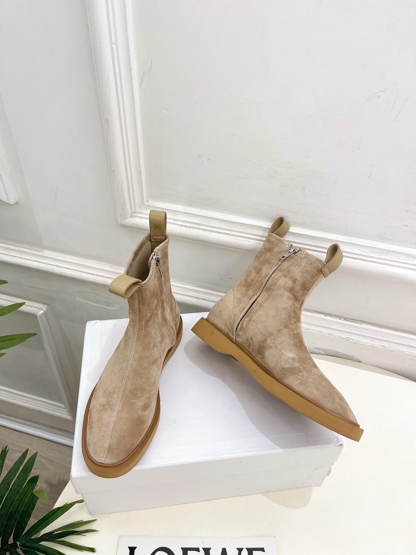 CELINE | 赛琳 26𝐬𝐬 💛2026秋冬新品 凯旋门复古侧拉链平底短靴上新! 🔜BS 这一季的赛琳真的是开 CELINE | 赛琳 26𝐬𝐬 💛2026秋冬新品 凯旋门复古侧拉链平底短靴上新! 🔜BS 这一季的赛琳真的是开