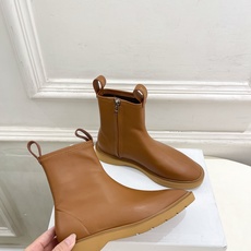 CELINE | 赛琳 26𝐬𝐬 💛2026秋冬新品 凯旋门复古侧拉链平底短靴上新! 🔜BS 这一季的赛琳真的是开 CELINE | 赛琳 26𝐬𝐬 💛2026秋冬新品 凯旋门复古侧拉链平底短靴上新! 🔜BS 这一季的赛琳真的是开