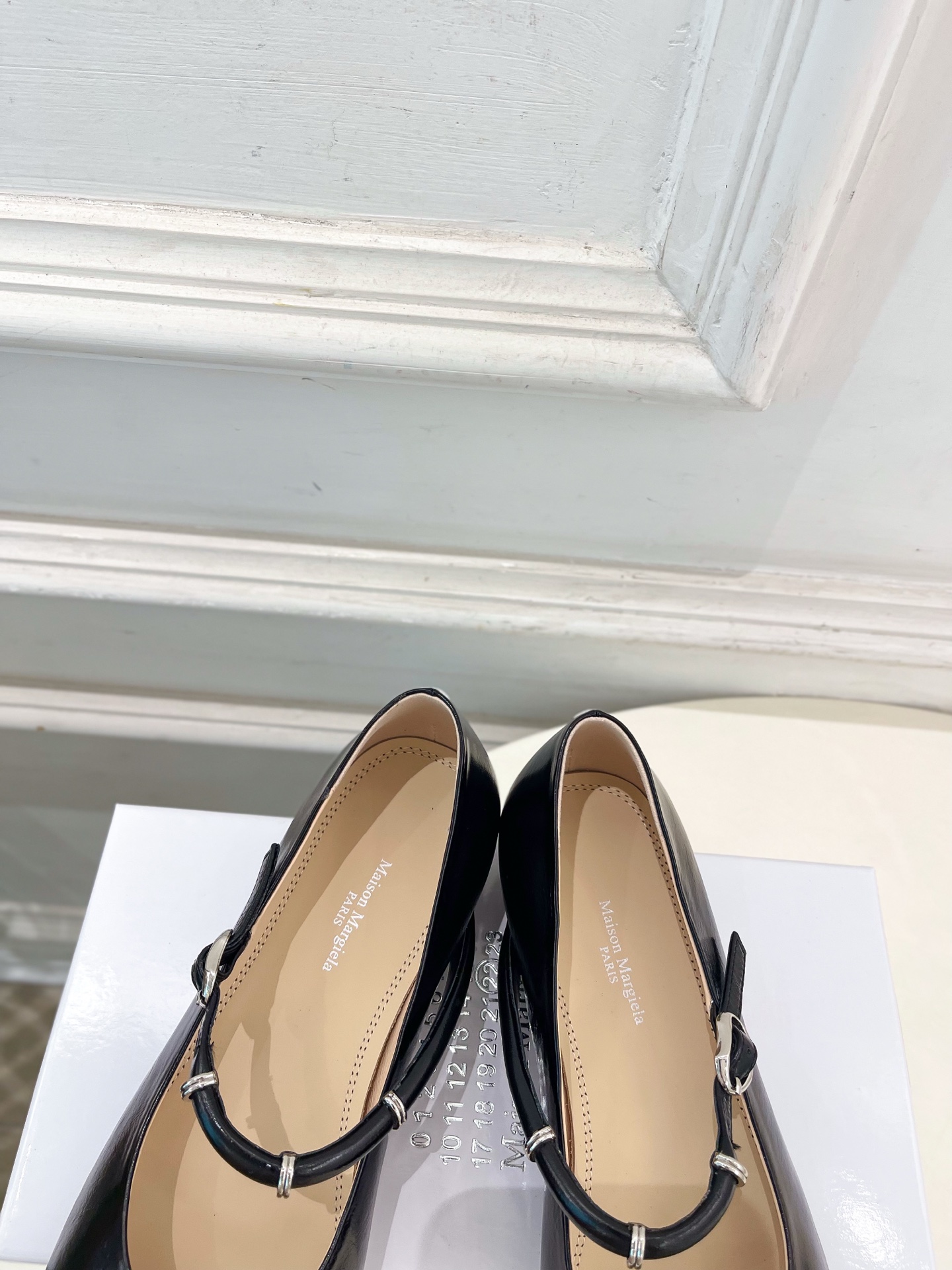 Maison Margiela· 马吉拉26𝐬𝐬 2026春夏新品 MM6复古分趾玛丽珍芭蕾鞋———————— MM6 Maison Margiela· 马吉拉26𝐬𝐬 2026春夏新品 MM6复古分趾玛丽珍芭蕾鞋———————— MM6
