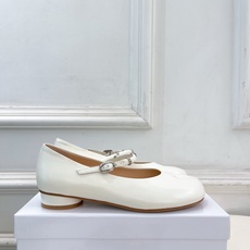 Maison Margiela· 马吉拉26𝐬𝐬 2026春夏新品 MM6复古分趾玛丽珍芭蕾鞋———————— MM6 Maison Margiela· 马吉拉26𝐬𝐬 2026春夏新品 MM6复古分趾玛丽珍芭蕾鞋———————— MM6