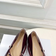 Maison Margiela· 马吉拉26𝐬𝐬 2026春夏新品 MM6复古分趾玛丽珍芭蕾鞋———————— MM6 Maison Margiela· 马吉拉26𝐬𝐬 2026春夏新品 MM6复古分趾玛丽珍芭蕾鞋———————— MM6