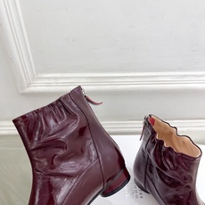 Maison Margiela· 马吉拉26𝐬𝐬 2026秋冬新品 MM6复古蝴蝶结褶皱分趾短靴———————— MM Maison Margiela· 马吉拉26𝐬𝐬 2026秋冬新品 MM6复古蝴蝶结褶皱分趾短靴———————— MM