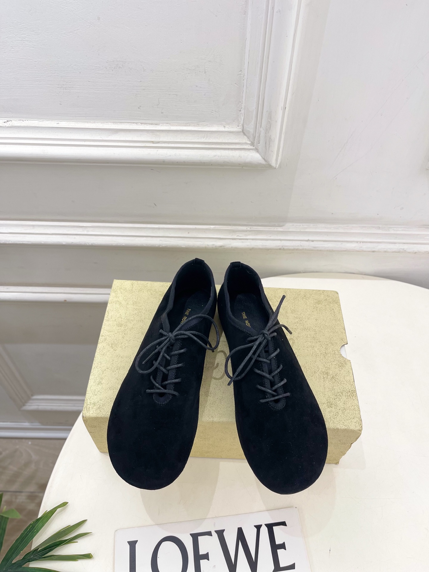 The row 2026新品 复古极简系带平底小皮鞋 ————————— 作为这两年最受欢迎的设计师牌,设计简单、细节巧 The row 2026新品 复古极简系带平底小皮鞋 ————————— 作为这两年最受欢迎的设计师牌,设计简单、细节巧