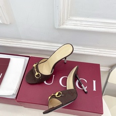 Gucci | 古驰 26𝐬𝐬 ⭐️ G家 主打系列终于面世,狠货值得期待!原有的经典 创造新设计 ✨ ❥2026 Gucci | 古驰 26𝐬𝐬 ⭐️ G家 主打系列终于面世,狠货值得期待!原有的经典 创造新设计 ✨ ❥2026