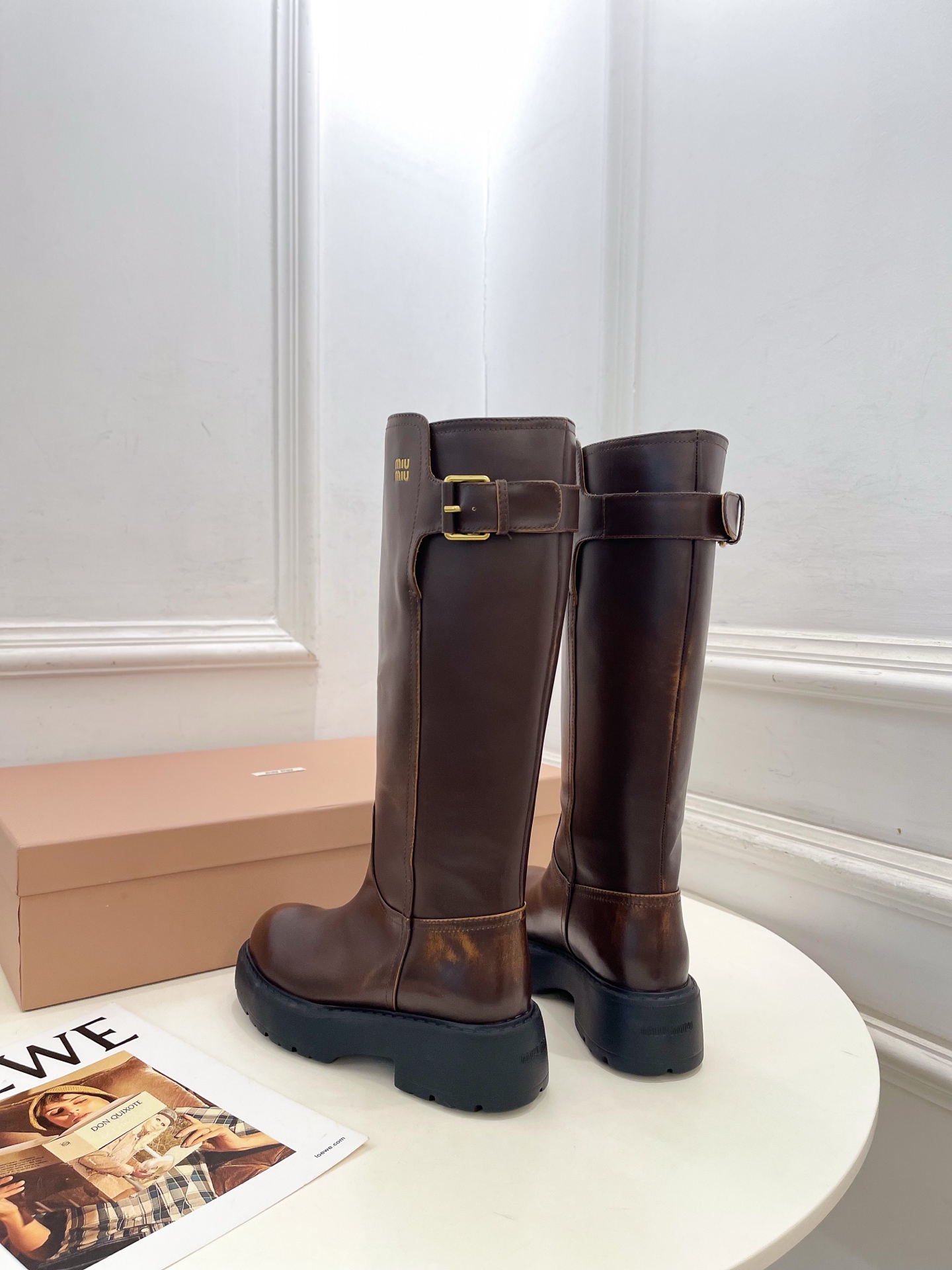Miu Miu | 缪缪  26𝐬𝐬 🖤2026秋冬新品 专柜主打最新走秀款 复古厚底骑士靴直筒长靴 火爆上新！ 🍒BS