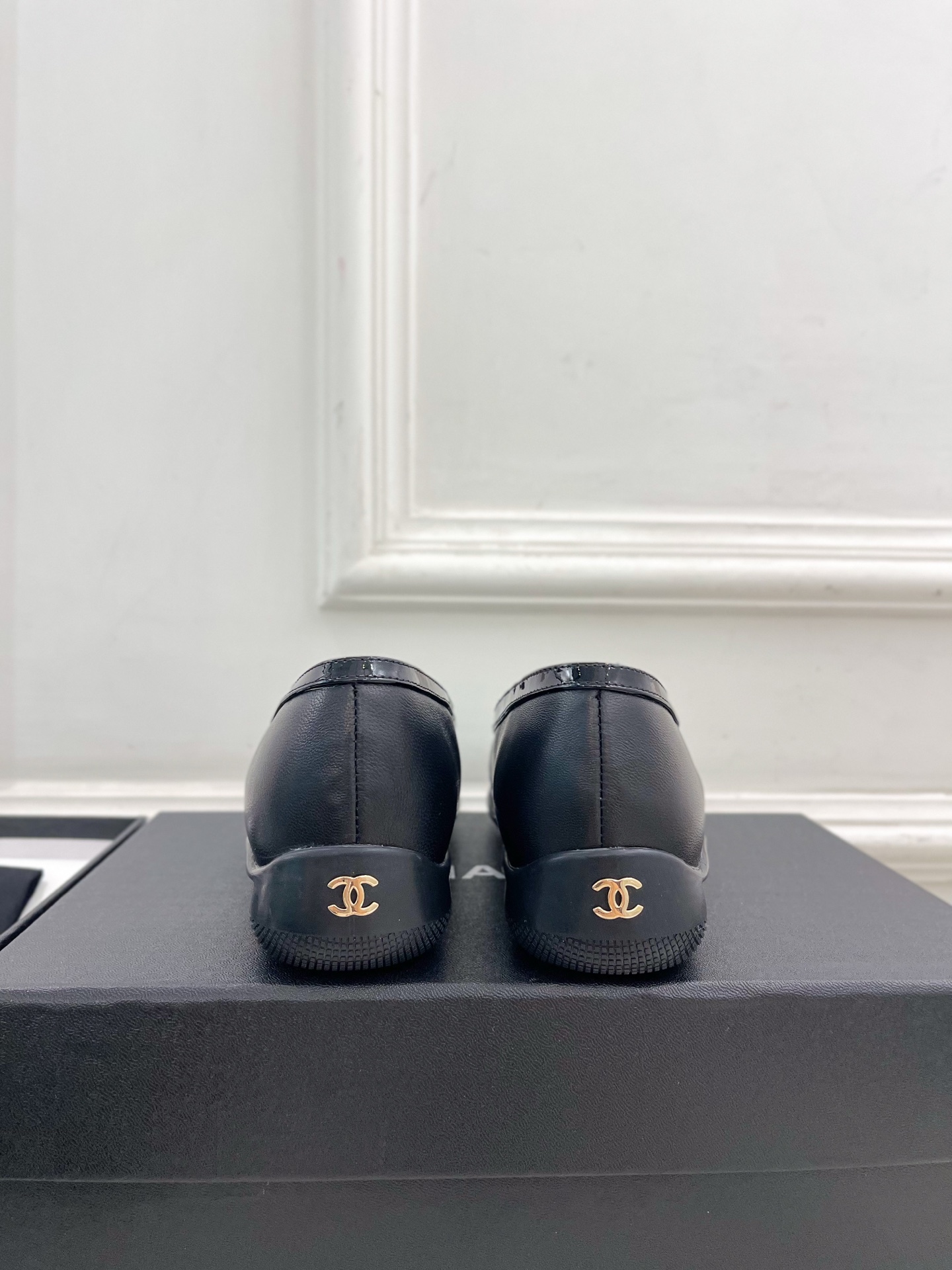 𝐂𝐇𝐀𝐍𝐄𝐋 | 小香 26𝐬𝐬 🦋2026 新品 专柜经典走秀款 小香双C复古方头拼色平底乐福鞋 系列上新〰 🍬 𝐂𝐇𝐀𝐍𝐄𝐋 | 小香 26𝐬𝐬 🦋2026 新品 专柜经典走秀款 小香双C复古方头拼色平底乐福鞋 系列上新〰 🍬