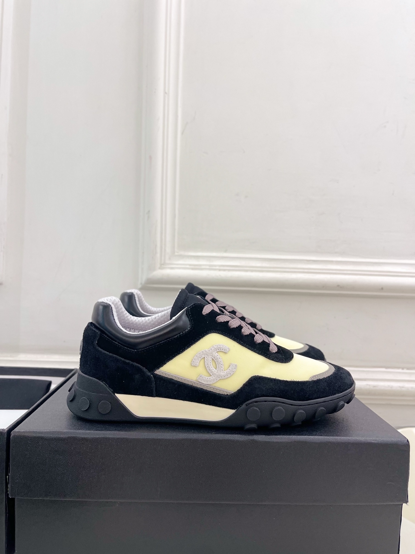 𝐂𝐇𝐀𝐍𝐄𝐋 | 小香 26𝐬𝐬 🦋2026新品 专柜经典走秀款 小香双C拼色系带休闲运动鞋 系列上新〰 🍬 B 𝐂𝐇𝐀𝐍𝐄𝐋 | 小香 26𝐬𝐬 🦋2026新品 专柜经典走秀款 小香双C拼色系带休闲运动鞋 系列上新〰 🍬 B