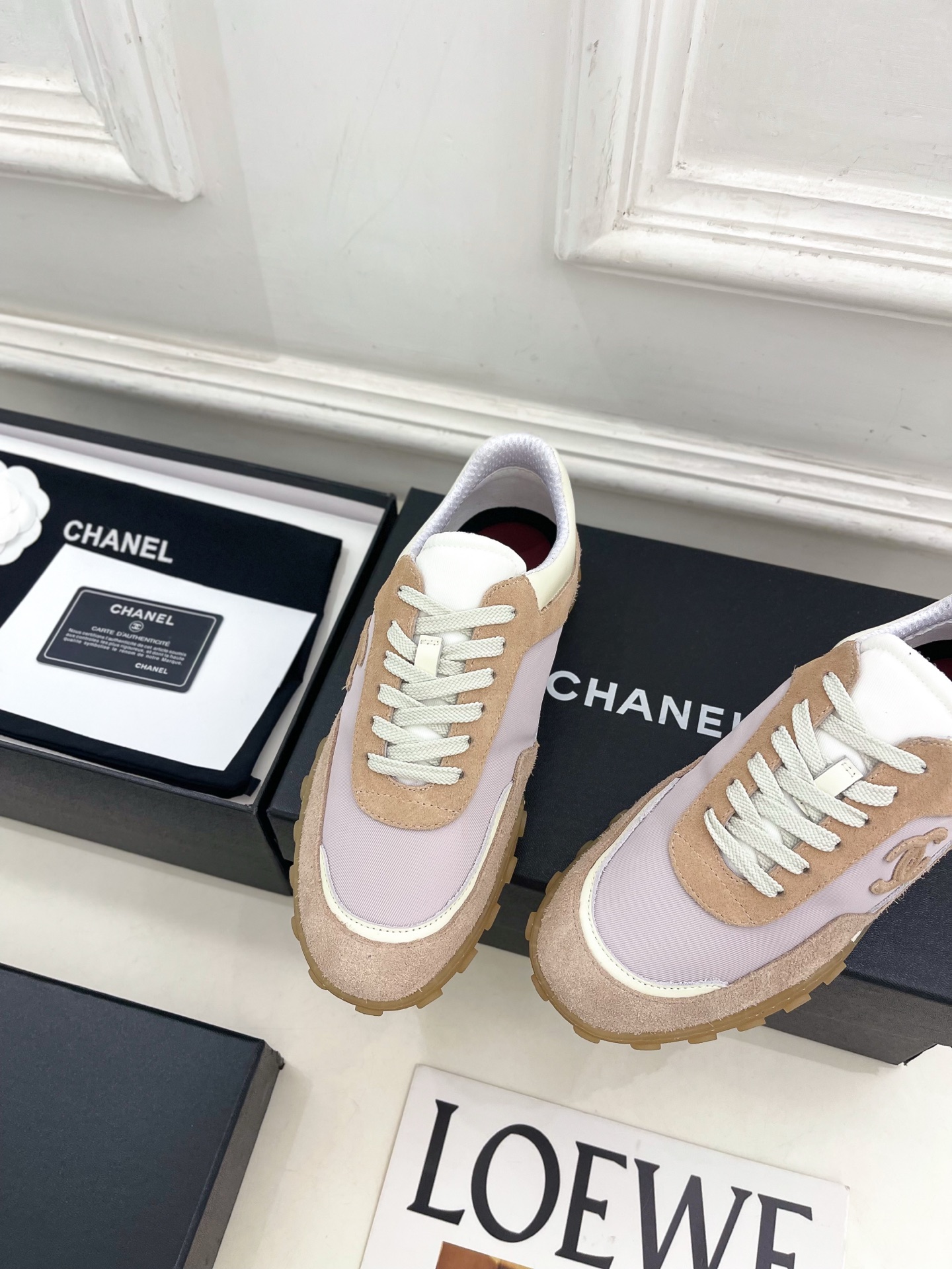 𝐂𝐇𝐀𝐍𝐄𝐋 | 小香 26𝐬𝐬 🦋2026新品 专柜经典走秀款 小香双C拼色系带休闲运动鞋 系列上新〰 🍬 B 𝐂𝐇𝐀𝐍𝐄𝐋 | 小香 26𝐬𝐬 🦋2026新品 专柜经典走秀款 小香双C拼色系带休闲运动鞋 系列上新〰 🍬 B