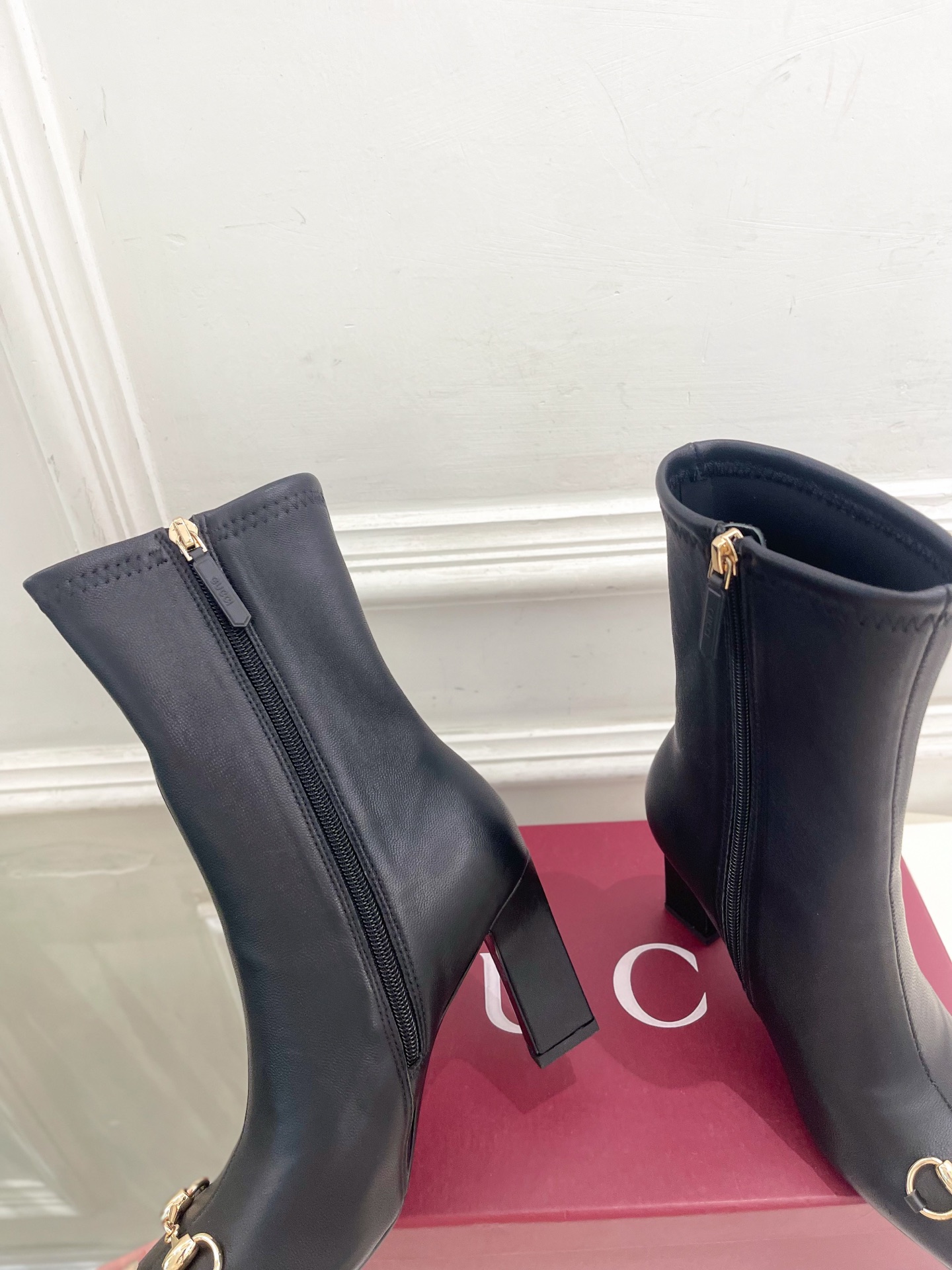 Gucci |  古驰  26𝐬𝐬  ⭐️ G家 主打系列终于面世，狠货值得期待！原有的经典 创造新设计 ✨ ❥2026