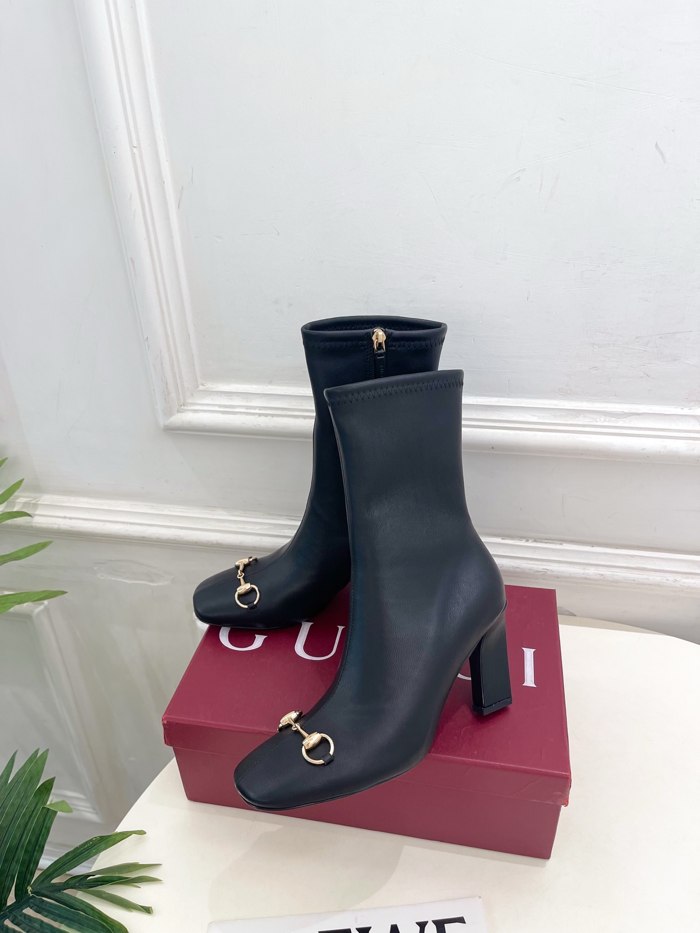 Gucci |  古驰  26𝐬𝐬  ⭐️ G家 主打系列终于面世，狠货值得期待！原有的经典 创造新设计 ✨ ❥2026