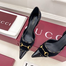 Gucci | 古驰 26𝐬𝐬 ⭐️ G家 主打系列终于面世,狠货值得期待!原有的经典 创造新设计 ✨ ❥2026 Gucci | 古驰 26𝐬𝐬 ⭐️ G家 主打系列终于面世,狠货值得期待!原有的经典 创造新设计 ✨ ❥2026