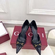 Gucci | 古驰 26𝐬𝐬 ⭐️ G家 主打系列终于面世,狠货值得期待!原有的经典 创造新设计 ✨ ❥2026 Gucci | 古驰 26𝐬𝐬 ⭐️ G家 主打系列终于面世,狠货值得期待!原有的经典 创造新设计 ✨ ❥2026