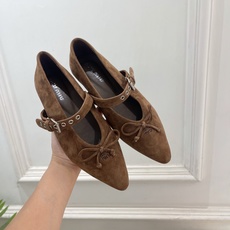 Miu Miu | 缪缪 26𝐬𝐬 🖤2026秋冬新品 专柜主打最新走秀款 尖头蝴蝶结皮带扣玛丽珍鞋 火爆上新! 🍒B Miu Miu | 缪缪 26𝐬𝐬 🖤2026秋冬新品 专柜主打最新走秀款 尖头蝴蝶结皮带扣玛丽珍鞋 火爆上新! 🍒B