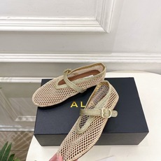 ALAÏA 阿莱亚26𝐬𝐬 2026春夏新品 秀场同款 经典镂空渔网平底玛丽珍鞋 ————————— Alaïa作为 ALAÏA 阿莱亚26𝐬𝐬 2026春夏新品 秀场同款 经典镂空渔网平底玛丽珍鞋 ————————— Alaïa作为
