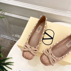 Valentino ๅไผฆๅคฉๅฅด 26๐ฌ๐ฌ 2026ๆฐๅ VT่ด่ถ็ป้้ๅนณๅบ่ญ่พ่้ไธๆฐโ๏ธ โโโโโโโโโโโโโโ Valentino ๅไผฆๅคฉๅฅด 26๐ฌ๐ฌ 2026ๆฐๅ VT่ด่ถ็ป้้ๅนณๅบ่ญ่พ่้ไธๆฐโ๏ธ โโโโโโโโโโโโโโ