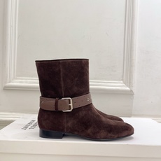 ISABEL MARANT | 伊莎贝尔 26𝐬𝐬 2026秋冬新品 经典复古皮带扣短靴———————————— 一个 ISABEL MARANT | 伊莎贝尔 26𝐬𝐬 2026秋冬新品 经典复古皮带扣短靴———————————— 一个