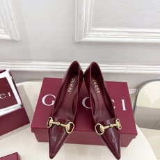 Gucci | 古驰 26𝐬𝐬 ⭐️ G家 主打系列终于面世,狠货值得期待!原有的经典 创造新设计 ✨ ❥2026 Gucci | 古驰 26𝐬𝐬 ⭐️ G家 主打系列终于面世,狠货值得期待!原有的经典 创造新设计 ✨ ❥2026