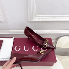 Gucci | 古驰 26𝐬𝐬 ⭐️ G家 主打系列终于面世,狠货值得期待!原有的经典 创造新设计 ✨ ❥2026 Gucci | 古驰 26𝐬𝐬 ⭐️ G家 主打系列终于面世,狠货值得期待!原有的经典 创造新设计 ✨ ❥2026