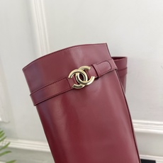 𝐂𝐇𝐀𝐍𝐄𝐋 | 小香 26𝐬𝐬 🦋2026 秋冬新品 专柜经典走秀款 小香双C金属皮带扣骑士短靴 长靴 系列上新 𝐂𝐇𝐀𝐍𝐄𝐋 | 小香 26𝐬𝐬 🦋2026 秋冬新品 专柜经典走秀款 小香双C金属皮带扣骑士短靴 长靴 系列上新