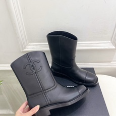 𝐂𝐇𝐀𝐍𝐄𝐋 | 小香 26𝐬𝐬 🦋2026 秋冬新品 专柜经典走秀款 小香经典大双C骑士靴 高筒靴 系列上新〰 𝐂𝐇𝐀𝐍𝐄𝐋 | 小香 26𝐬𝐬 🦋2026 秋冬新品 专柜经典走秀款 小香经典大双C骑士靴 高筒靴 系列上新〰