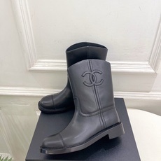 𝐂𝐇𝐀𝐍𝐄𝐋 | 小香 26𝐬𝐬 🦋2026 秋冬新品 专柜经典走秀款 小香经典大双C骑士靴 高筒靴 系列上新〰 𝐂𝐇𝐀𝐍𝐄𝐋 | 小香 26𝐬𝐬 🦋2026 秋冬新品 专柜经典走秀款 小香经典大双C骑士靴 高筒靴 系列上新〰