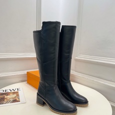🐎𝐇𝐄𝐑𝐌𝐄* 爱玛仕 26𝐬𝐬 🌈专柜新款 2026秋冬新品 经典复古高筒粗跟毛毛雪地靴系列〰 ◽鞋面:原版特定小 🐎𝐇𝐄𝐑𝐌𝐄* 爱玛仕 26𝐬𝐬 🌈专柜新款 2026秋冬新品 经典复古高筒粗跟毛毛雪地靴系列〰 ◽鞋面:原版特定小