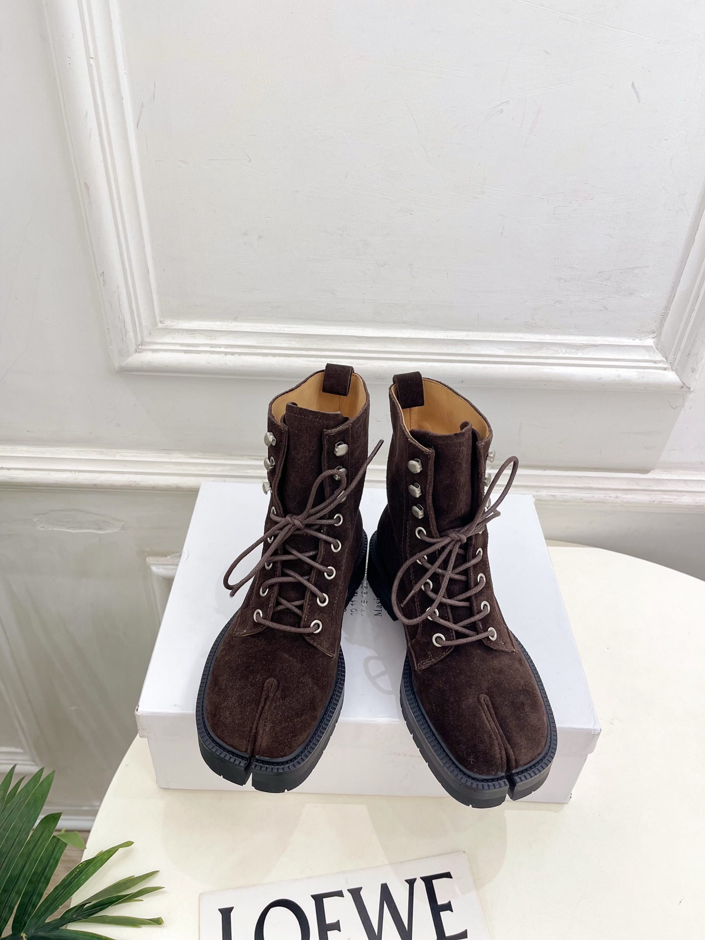 Maison Margiela· 马吉拉26𝐬𝐬  2026秋冬新品 MM6系带分趾情侣款马丁靴短靴———————— M