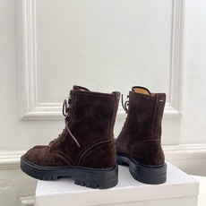 Maison Margiela· 马吉拉26𝐬𝐬 2026秋冬新品 MM6系带分趾情侣款马丁靴短靴———————— M Maison Margiela· 马吉拉26𝐬𝐬 2026秋冬新品 MM6系带分趾情侣款马丁靴短靴———————— M