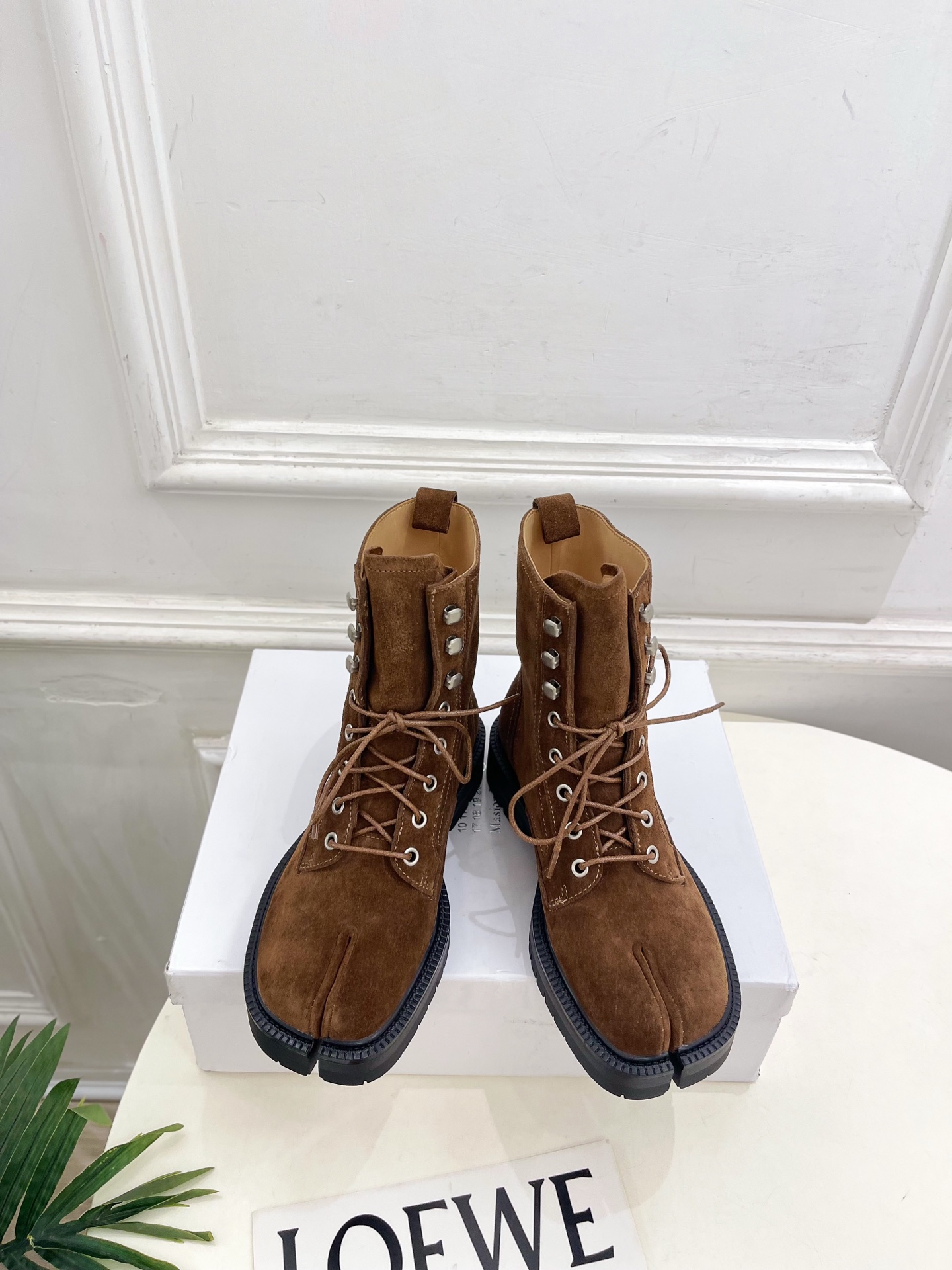 Maison Margiela· 马吉拉26𝐬𝐬  2026秋冬新品 MM6系带分趾情侣款马丁靴短靴———————— M