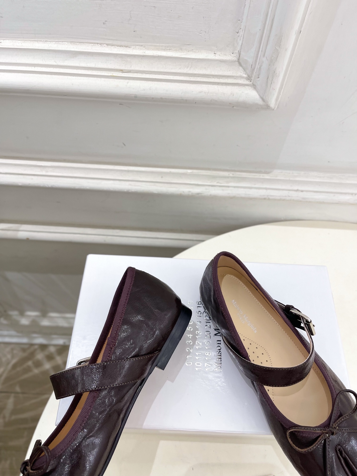 Maison Margiela· 马吉拉26𝐬𝐬 2026秋冬新品 MM6蝴蝶结分趾玛丽珍芭蕾鞋———————— MM Maison Margiela· 马吉拉26𝐬𝐬 2026秋冬新品 MM6蝴蝶结分趾玛丽珍芭蕾鞋———————— MM