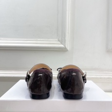 Maison Margiela· 马吉拉26𝐬𝐬 2026秋冬新品 MM6蝴蝶结分趾玛丽珍芭蕾鞋———————— MM Maison Margiela· 马吉拉26𝐬𝐬 2026秋冬新品 MM6蝴蝶结分趾玛丽珍芭蕾鞋———————— MM