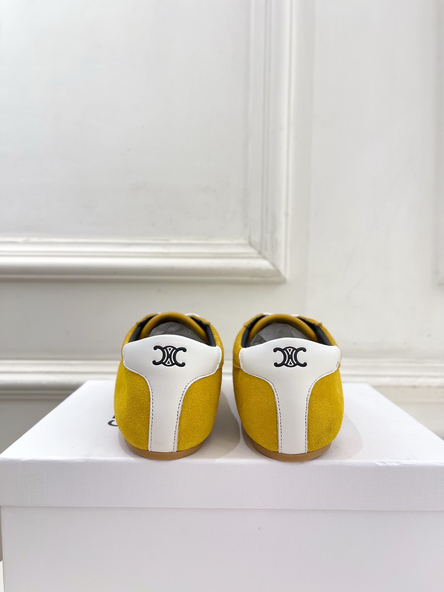 CELINE  | 赛琳  26𝐬𝐬  💛2026秋冬新品 复古拼色镂空德训运动鞋 上新！ 🔜BS 这一季的赛琳真的是开